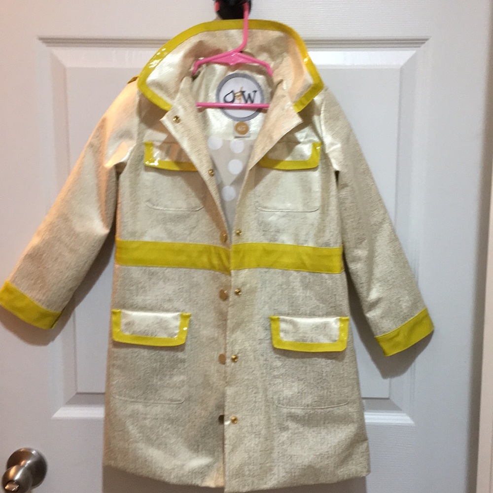 Girls size 6/7 rain jacket